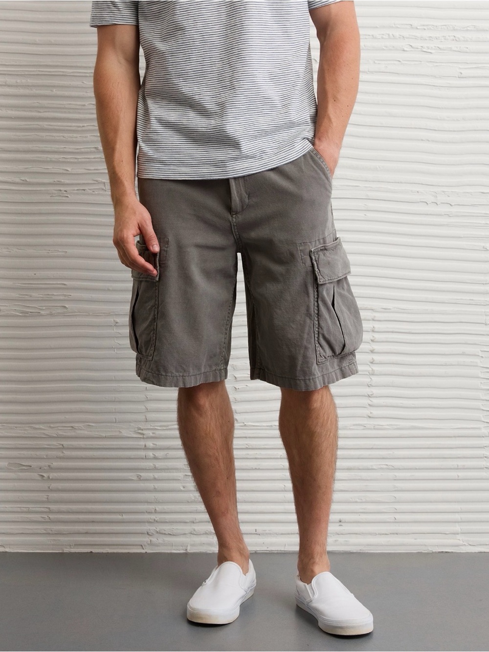 American Eagle Outfitters Men's Olive Cargo Shorts